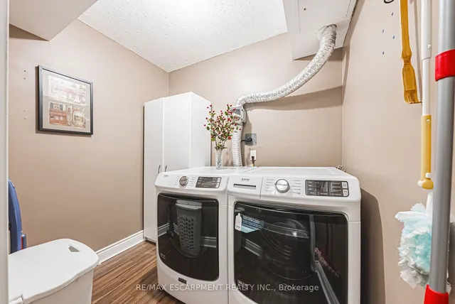 Additional property image - 2055 UPPER MIDDLE Rd Unit 1201