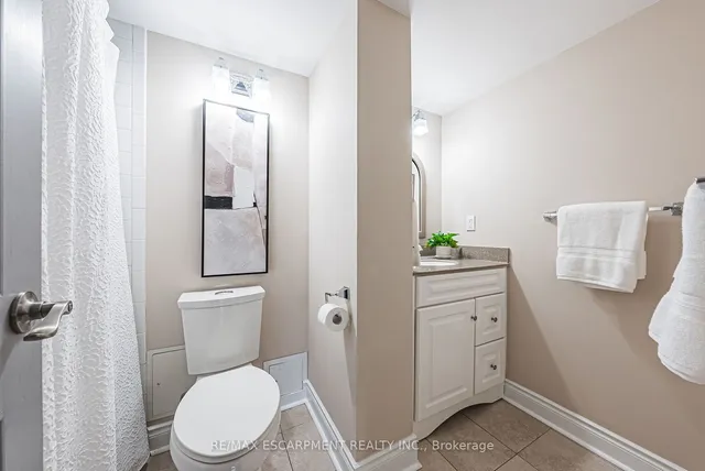 Additional property image - 2055 UPPER MIDDLE Rd Unit 1201