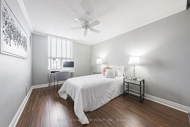 Additional property image - 2055 UPPER MIDDLE Rd Unit 1201