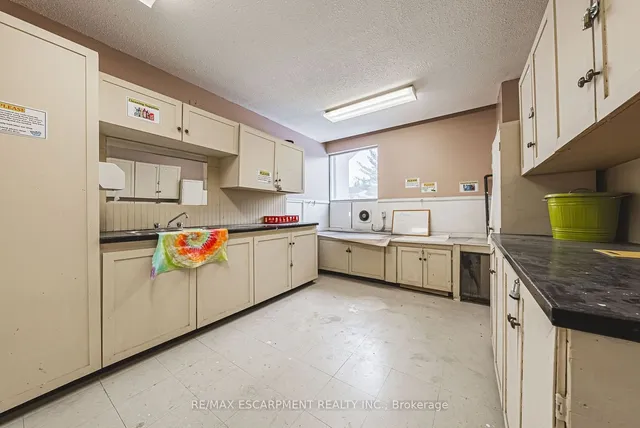 Additional property image - 2055 UPPER MIDDLE Rd Unit 1201