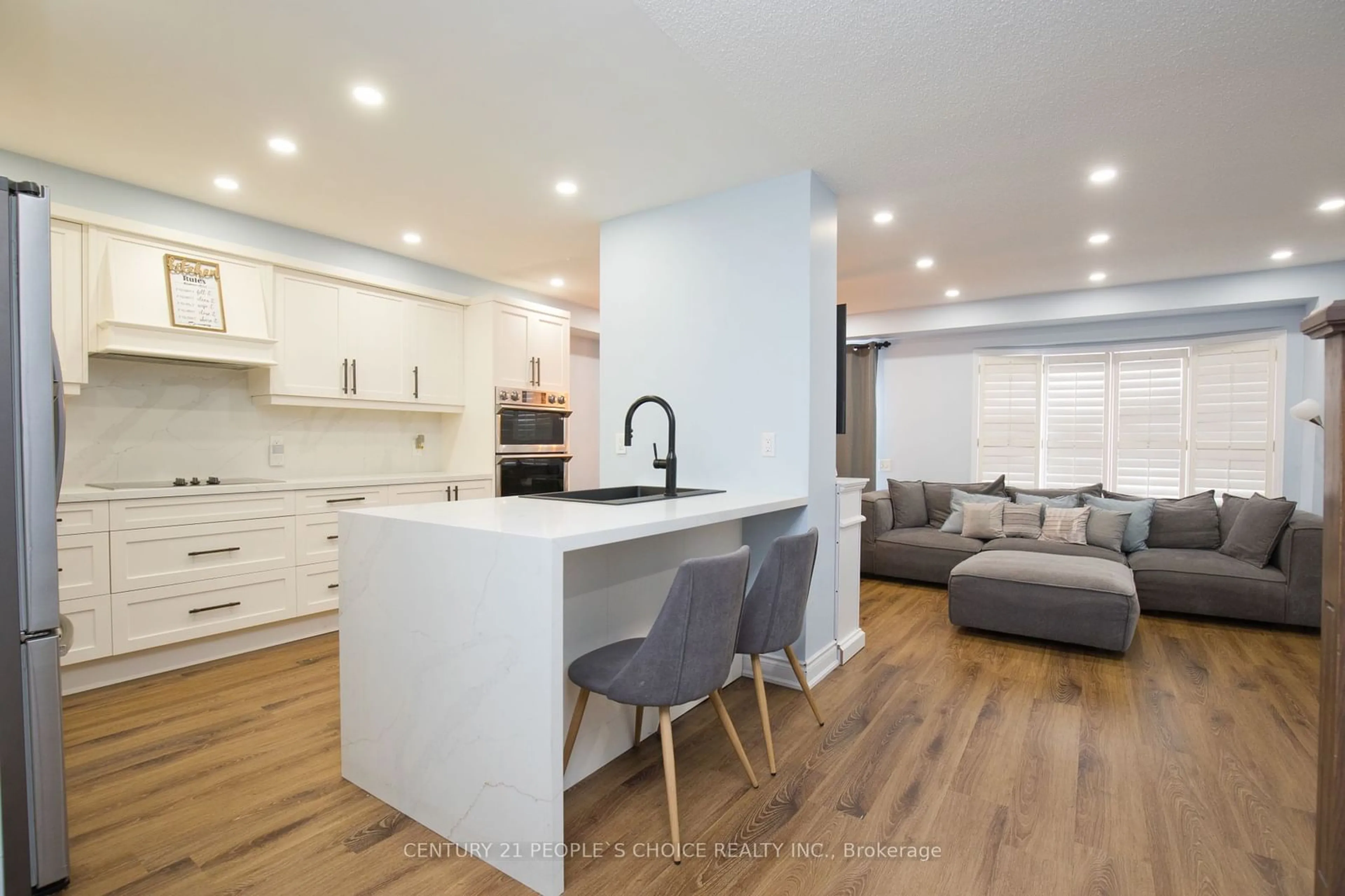 Open concept kitchen, wood/laminate floor for 15D View Green Cres, Toronto Ontario M9W 7C9