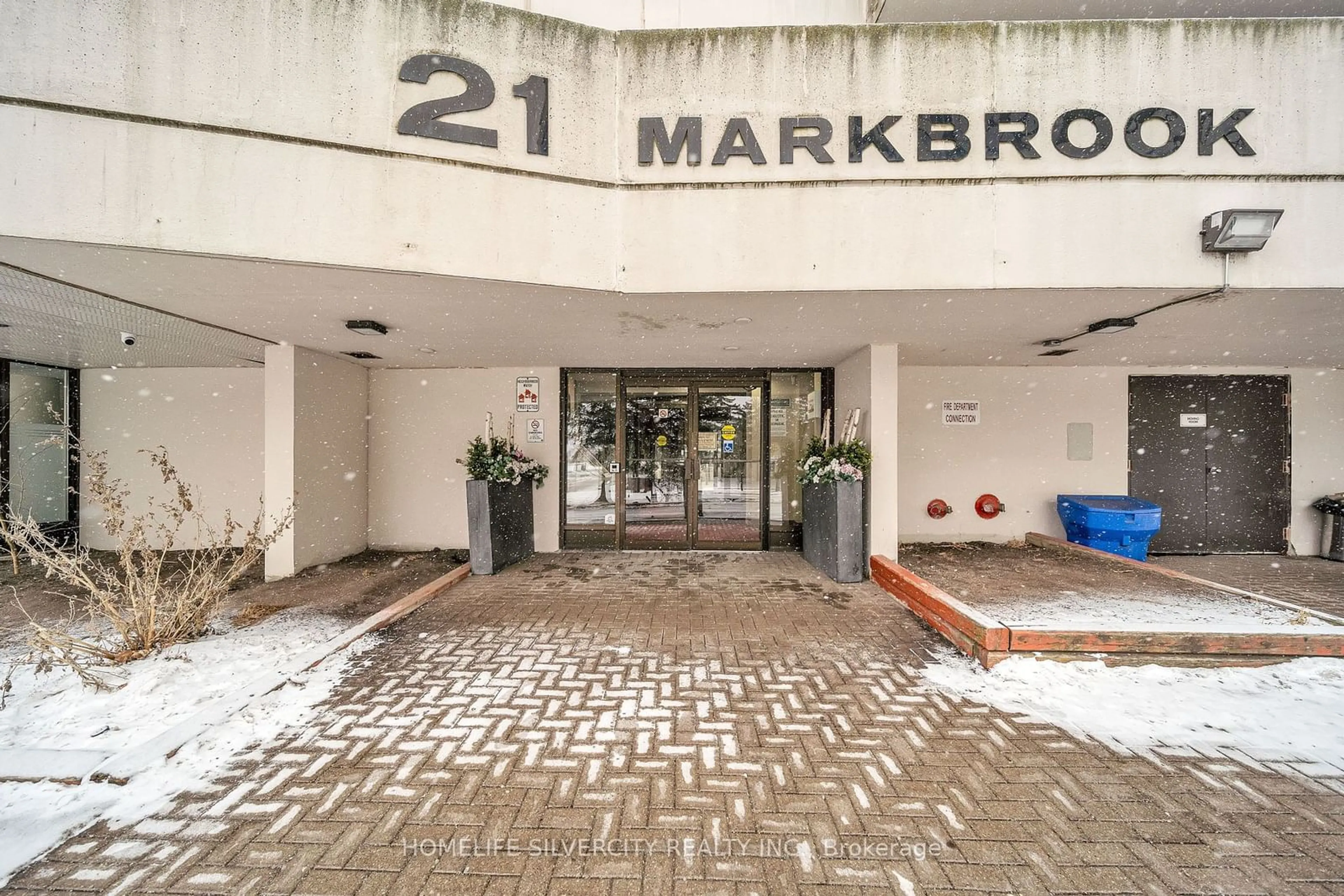 Lobby for 21 Markbrook Lane #801, Toronto Ontario M9V 5E4