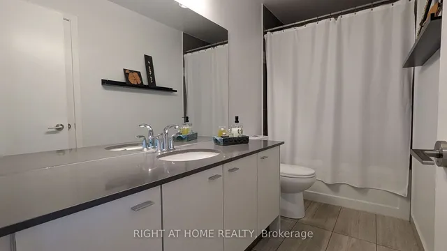 Additional image 11 of 5101 Dundas St Unit 906