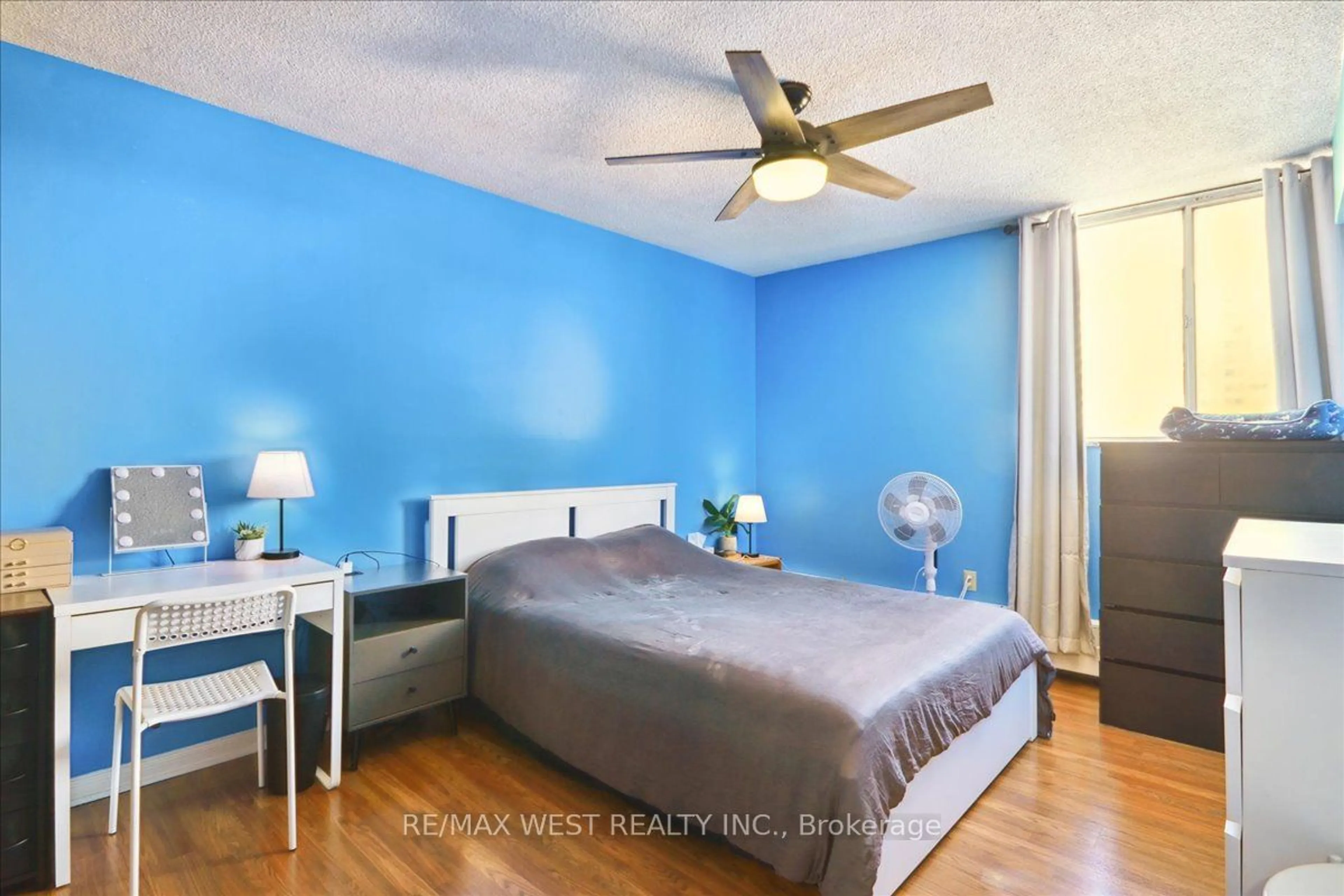 A pic of a room for 340 Dixon Rd #1105, Toronto Ontario M9R 1T1