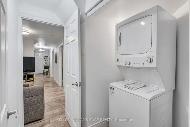 Additional property image - 2218 Vista Dr
