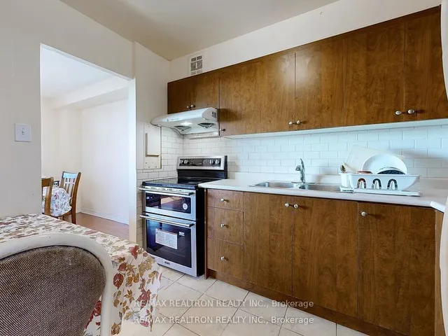 Additional property image - 3390 Weston Rd Unit 1906