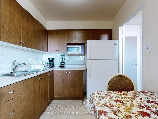 Additional property image - 3390 Weston Rd Unit 1906