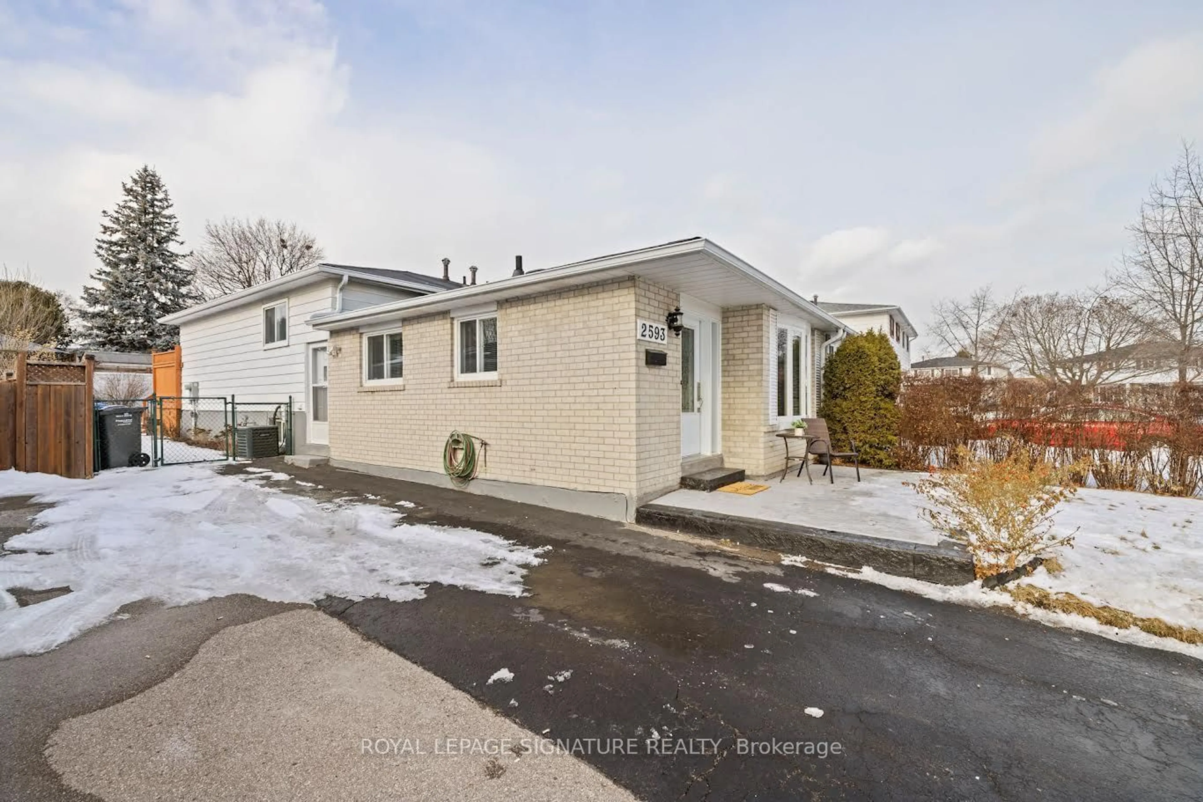 Unknown for 2593 Widemarr Rd, Mississauga Ontario L5J 1M4