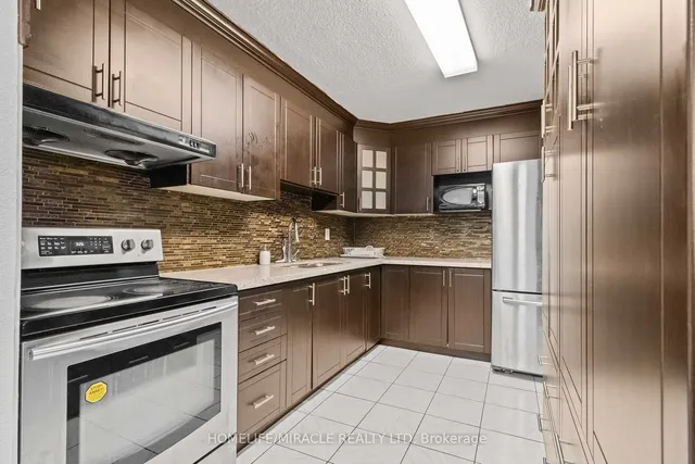 Additional property image - 49 Silverstone Dr Unit 605