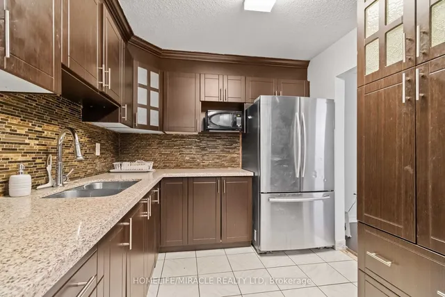 Additional property image - 49 Silverstone Dr Unit 605