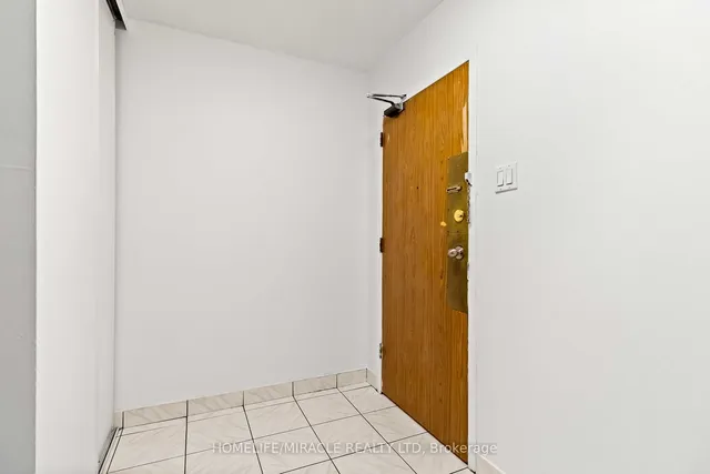 Additional property image - 49 Silverstone Dr Unit 605