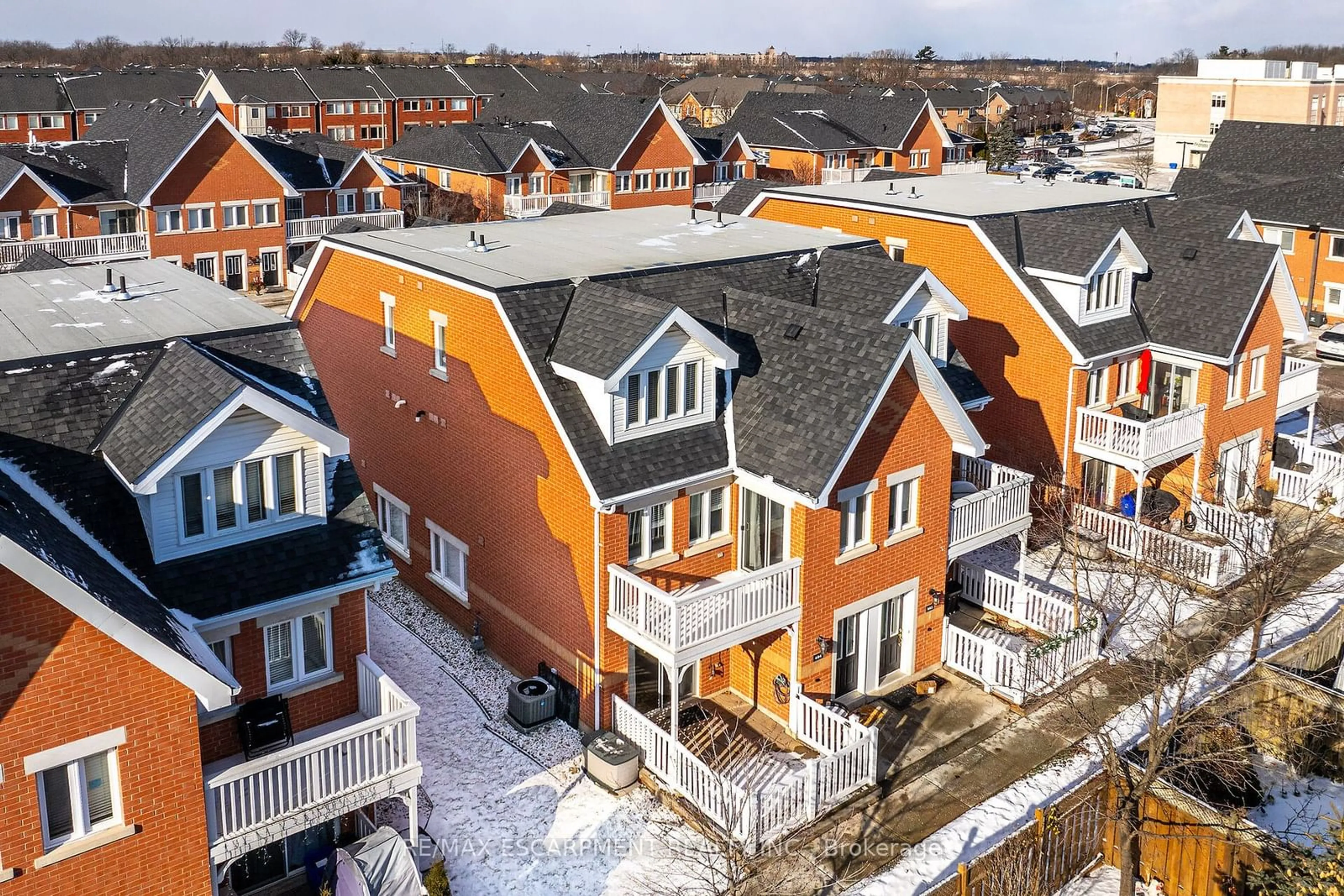 A pic from outside/outdoor area/front of a property/back of a property/a pic from drone, city buildings view from balcony for 1701 Lampman Ave #404, Burlington Ontario L7L 6R8