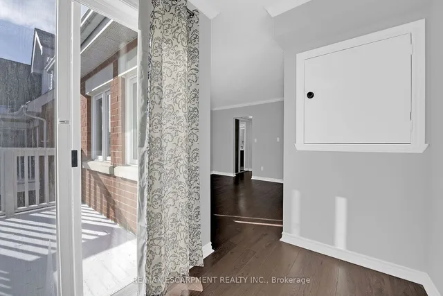 Additional property image - 1701 Lampman Ave Unit 404