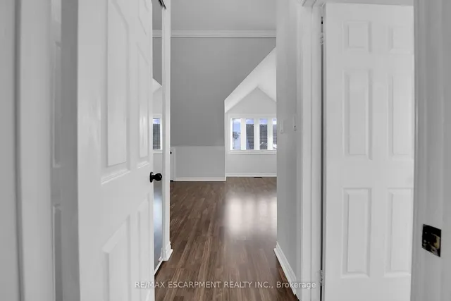 Additional property image - 1701 Lampman Ave Unit 404