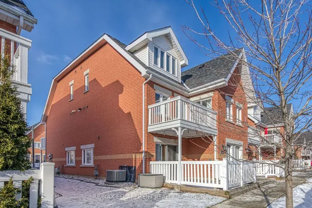 Additional property image - 1701 Lampman Ave Unit 404
