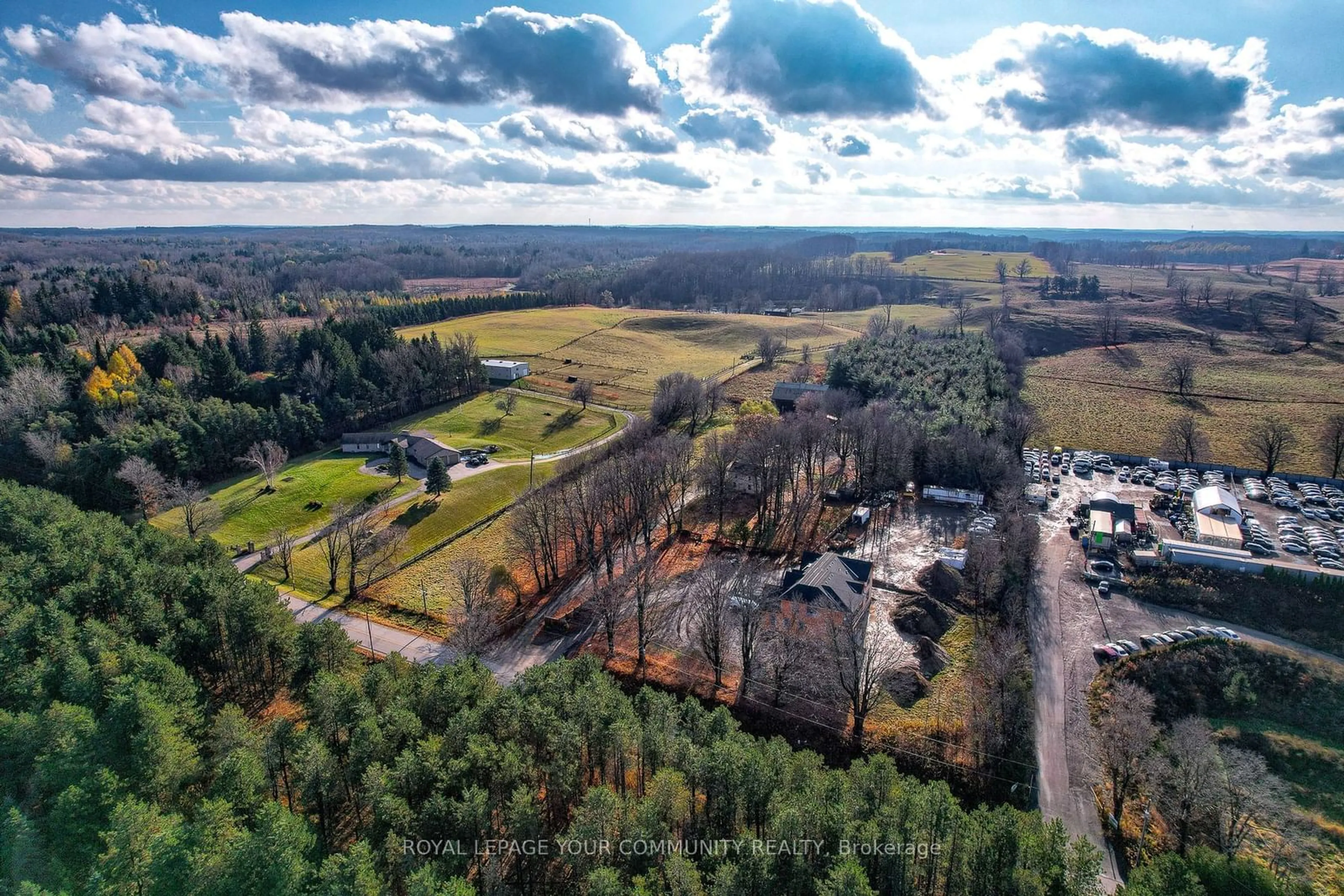 A pic from outside/outdoor area/front of a property/back of a property/a pic from drone, forest/trees view for 20364 St. Andrews Rd, Caledon Ontario L7K 2C9