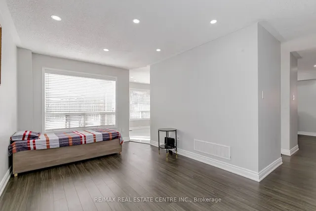 Additional image 16 of 12 Tregate Cres