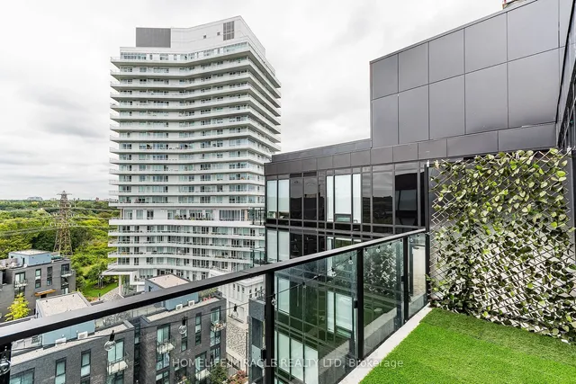 Additional property image - 4208 Dundas St Unit 815