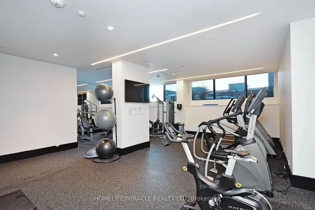 Additional property image - 4208 Dundas St Unit 815