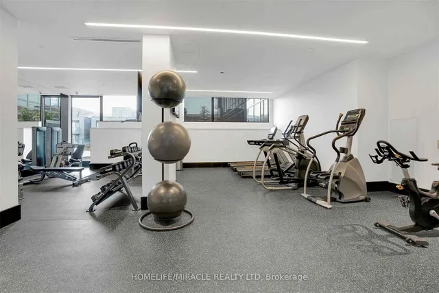 Additional property image - 4208 Dundas St Unit 815