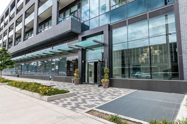 Additional property image - 4208 Dundas St Unit 815