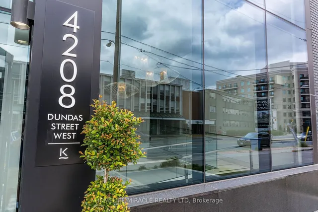 Additional property image - 4208 Dundas St Unit 815