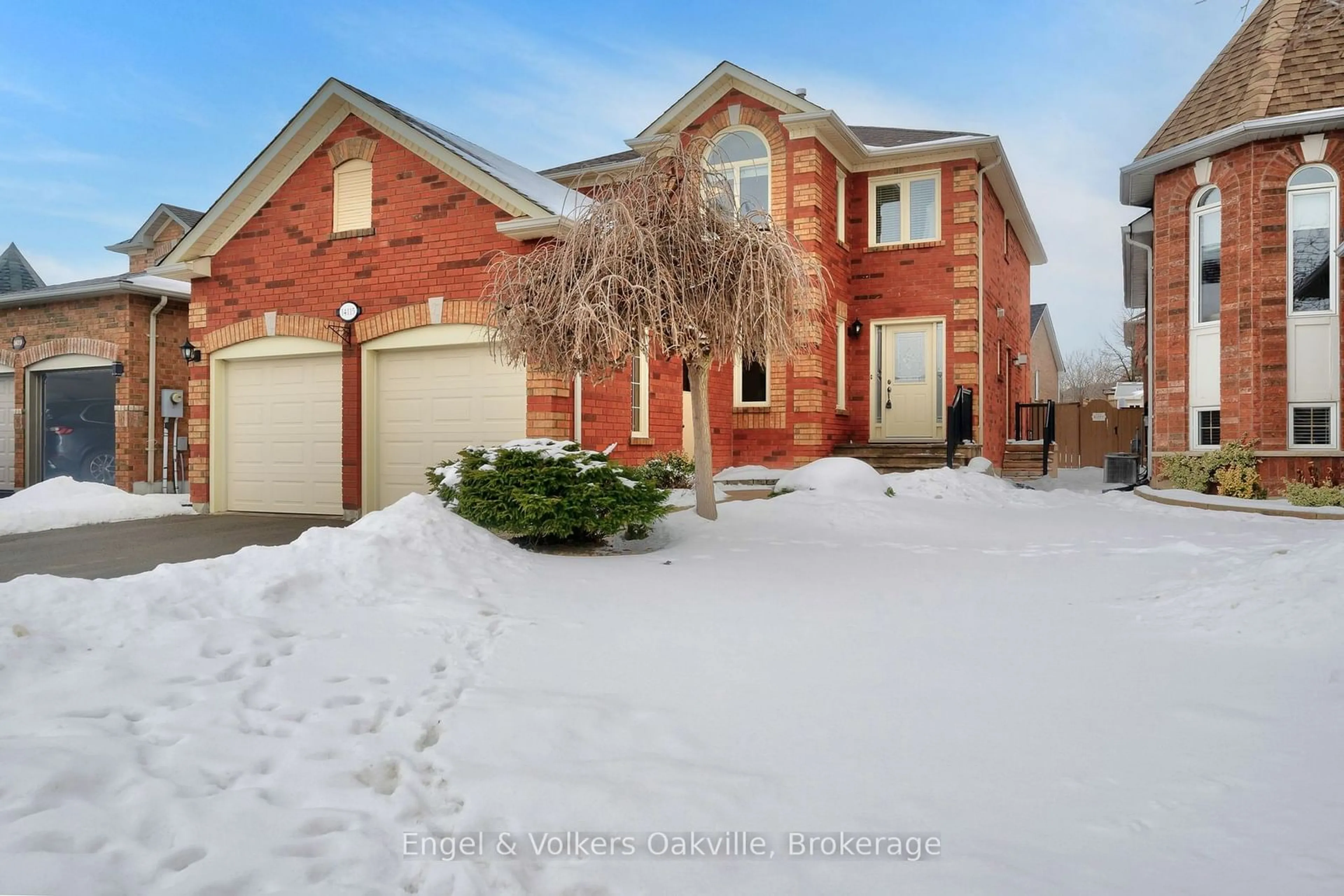 Home with brick exterior material, street for 14115 Argyll Rd, Halton Hills Ontario L7G 5T8