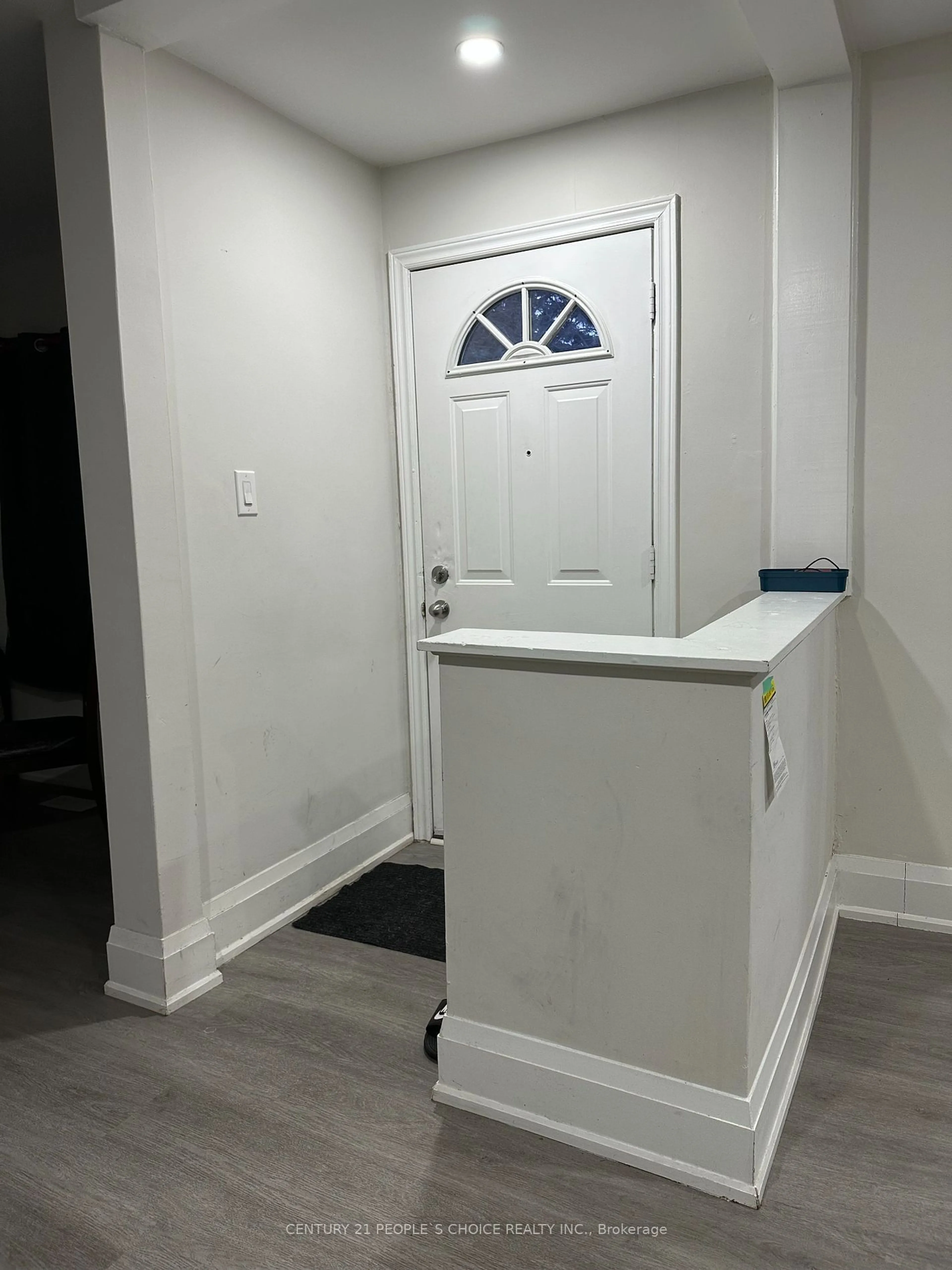 Indoor entryway for 22 Rogers Rd, Brampton Ontario L6X 1L8