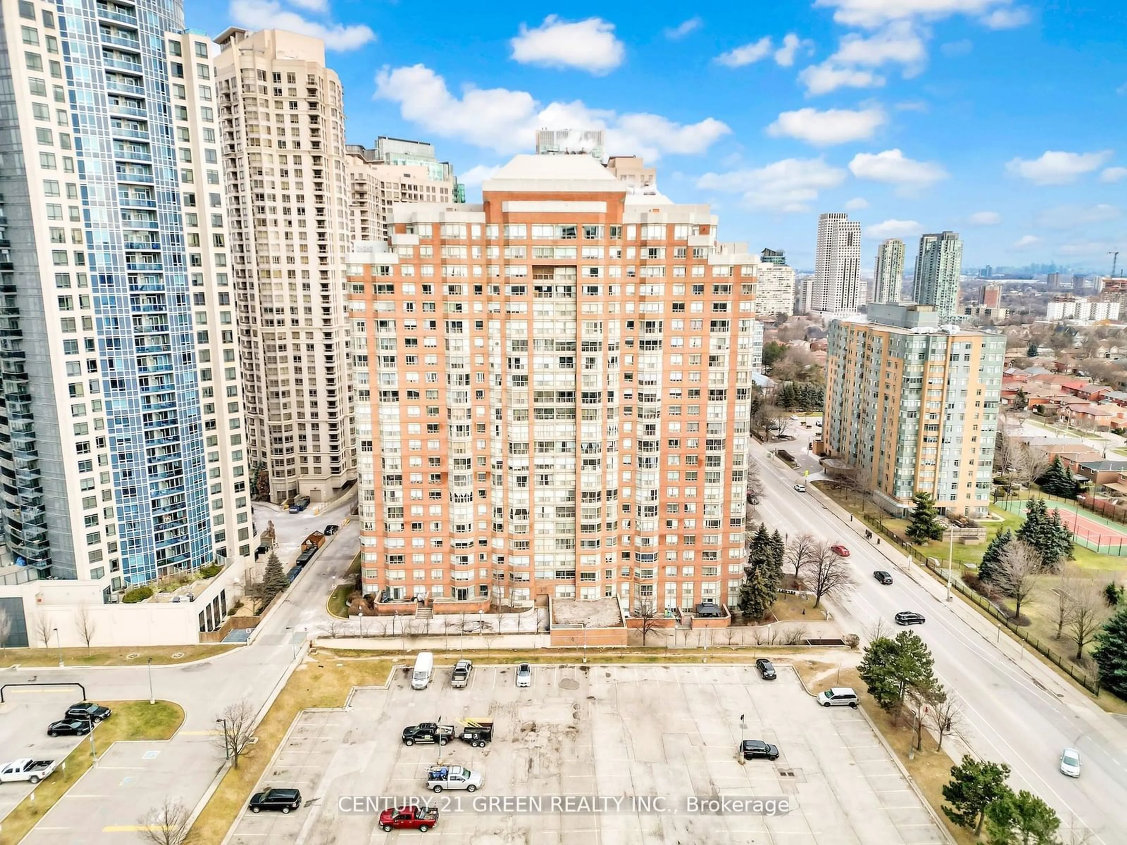 A pic from outside/outdoor area/front of a property/back of a property/a pic from drone, city buildings view from balcony for 335 Webb Dr #306, Mississauga Ontario L5B 4A1