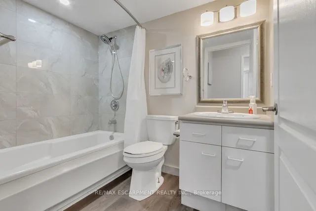 Additional property image - 1276 Maple Crossing Blvd Unit 607