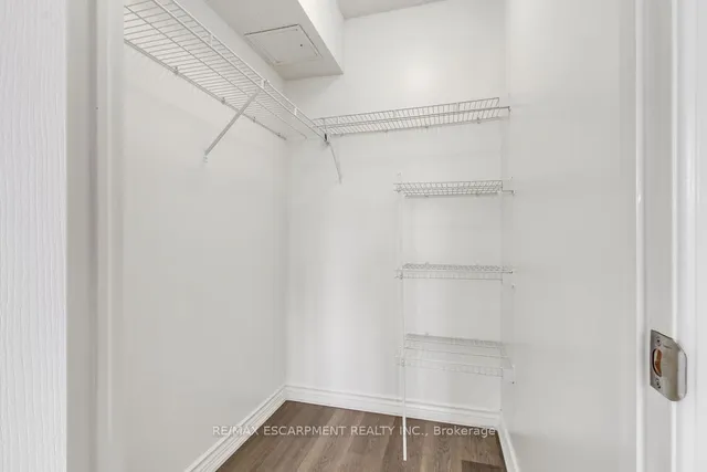 Additional property image - 1276 Maple Crossing Blvd Unit 607