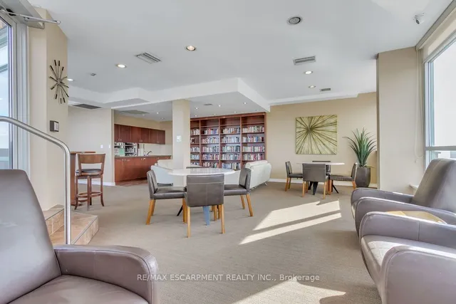 Additional property image - 1276 Maple Crossing Blvd Unit 607