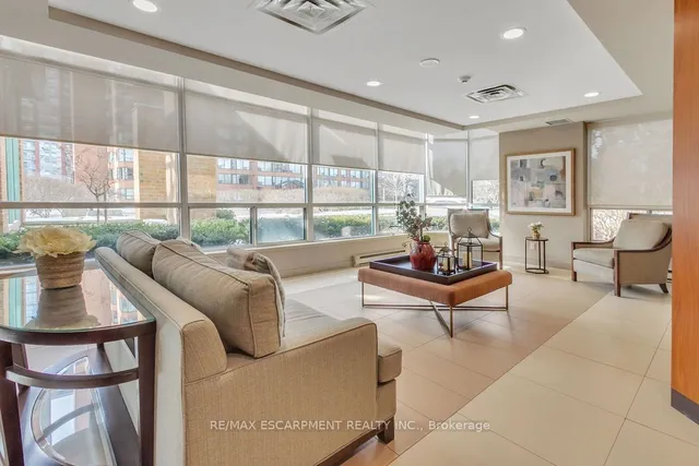 Additional property image - 1276 Maple Crossing Blvd Unit 607