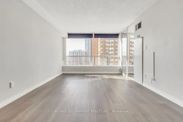 Additional property image - 1276 Maple Crossing Blvd Unit 607