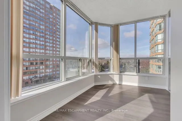 Additional property image - 1276 Maple Crossing Blvd Unit 607