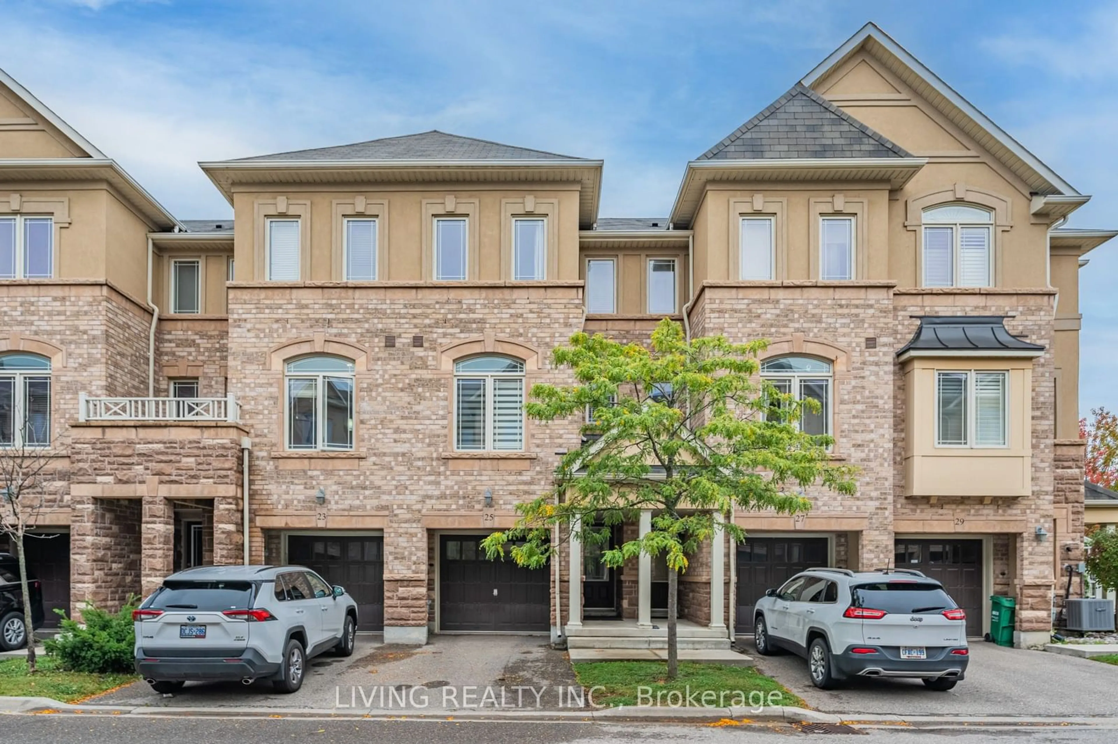 Home with brick exterior material, street for 6625 Falconer Dr #25, Mississauga Ontario L5N 0C7