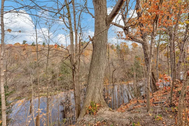 Additional property image - 5467 Sixth Line