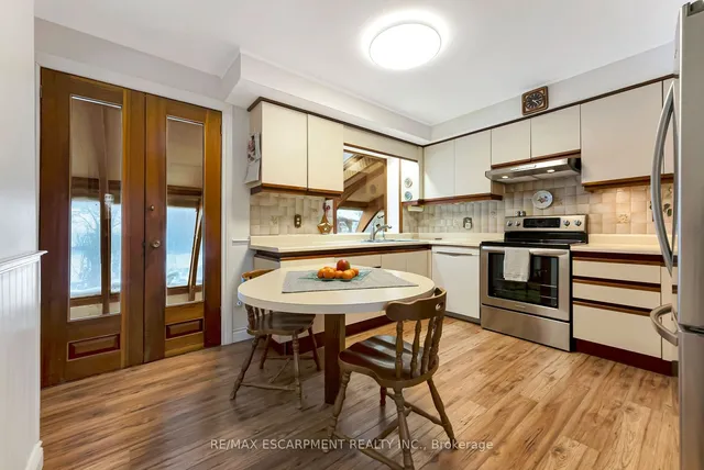 Additional property image - 5467 Sixth Line