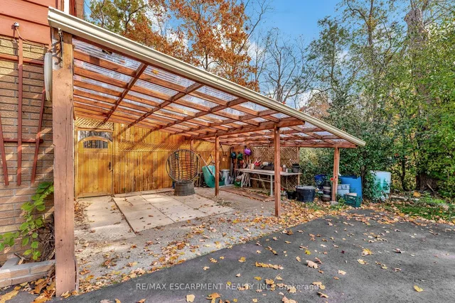 Additional property image - 5467 Sixth Line