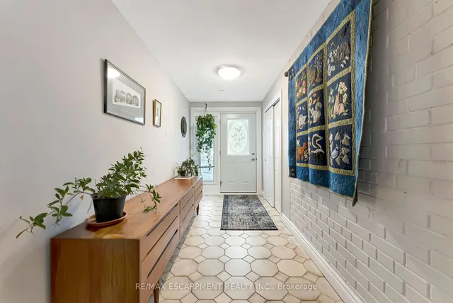 Additional property image - 5467 Sixth Line