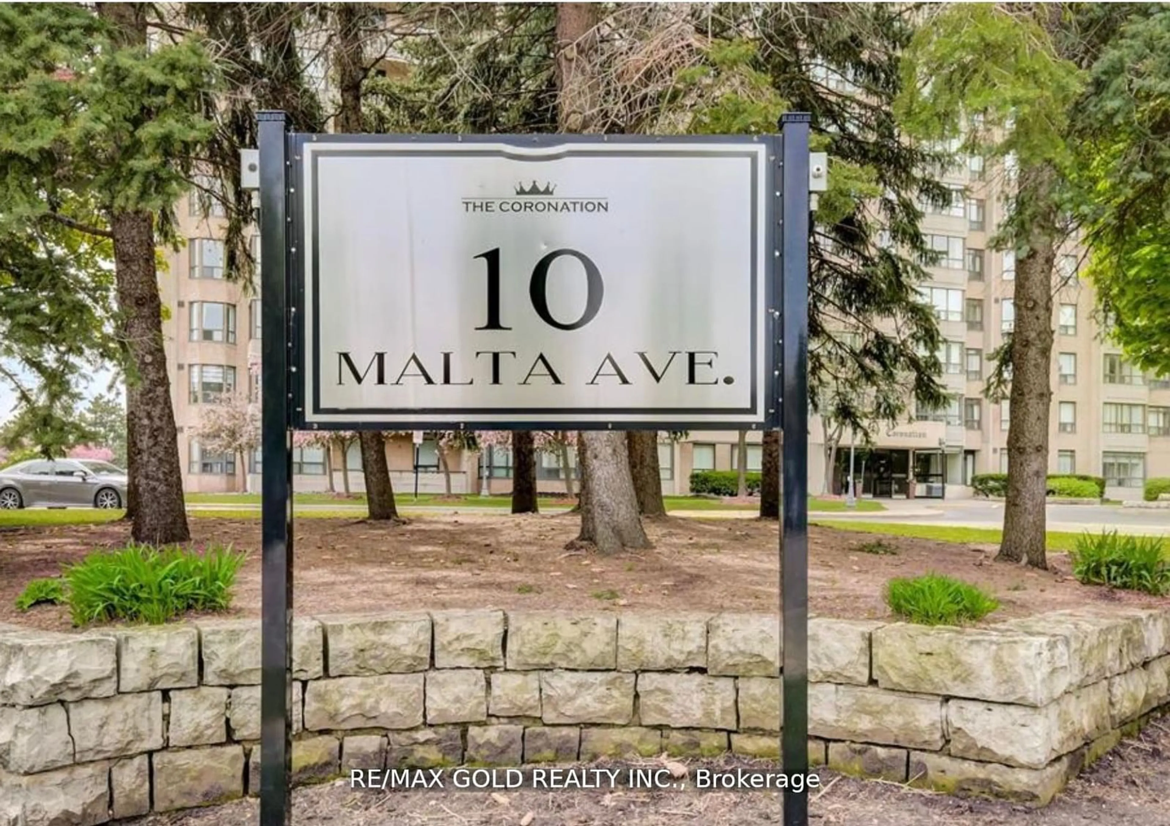 Indoor foyer for 10 Malta Ave #1504, Brampton Ontario L6Y 4G6