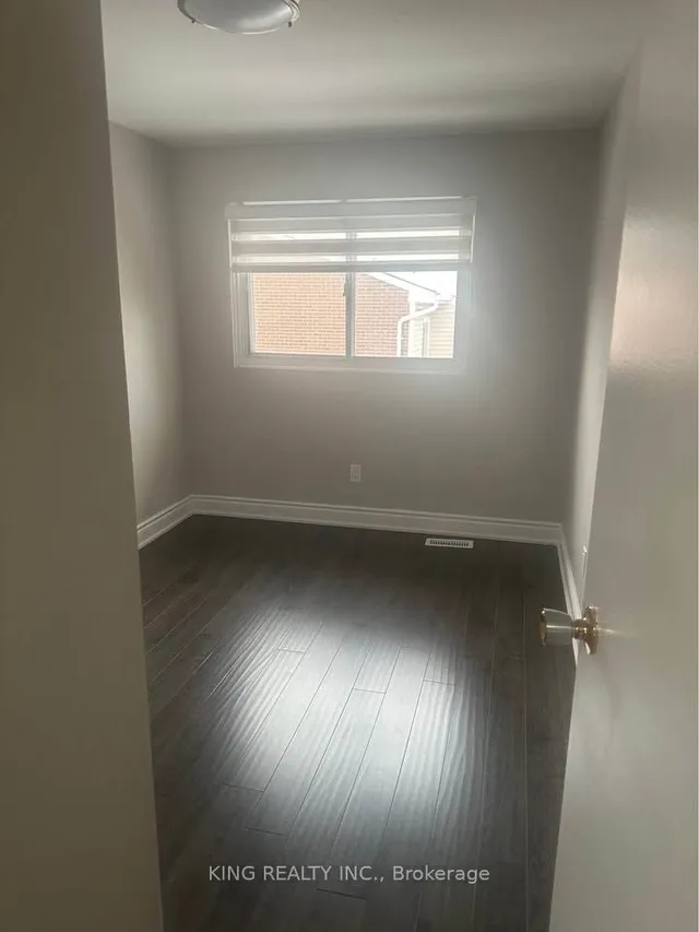 Additional property image - 27 Franklin Crt Unit 27