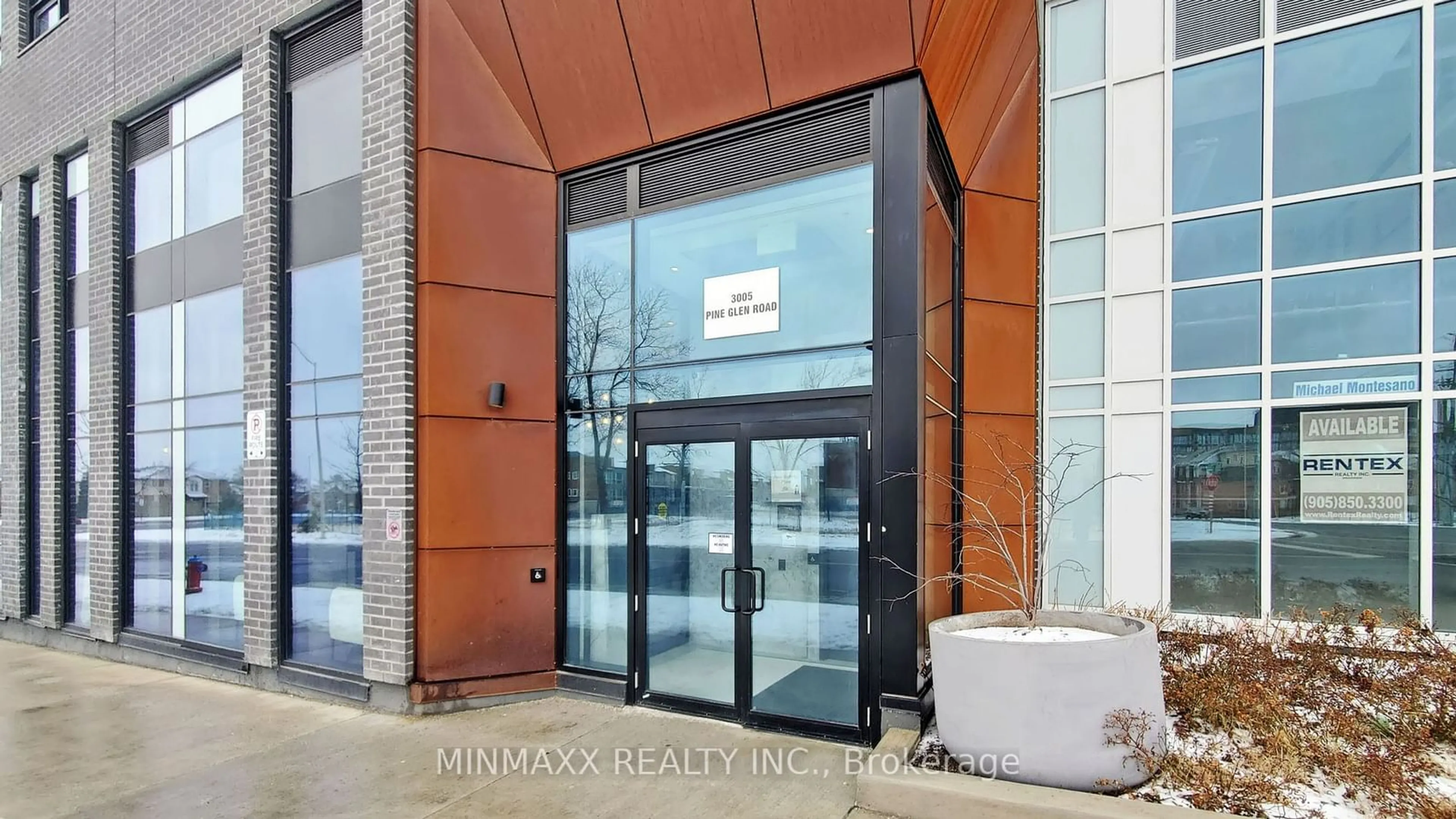 Indoor foyer for 3005 Pine Glen Rd #401, Oakville Ontario L6M 5P5