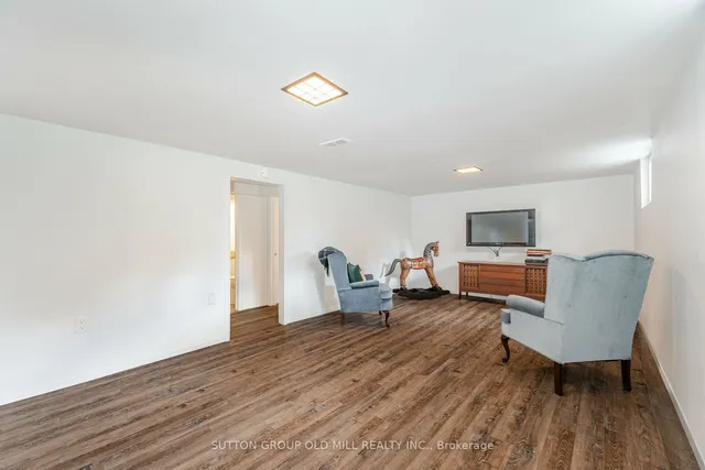 Additional property image - 656 Hyacinthe Blvd
