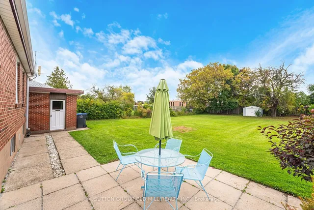 Additional property image - 656 Hyacinthe Blvd