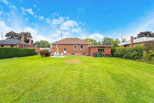 Additional property image - 656 Hyacinthe Blvd