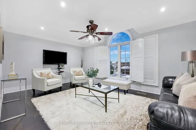 Additional image 34 of 8 Bottlebrush Dr