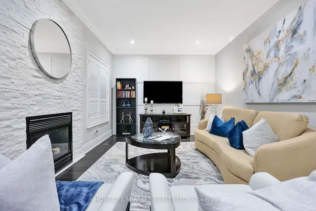 Additional image 32 of 8 Bottlebrush Dr
