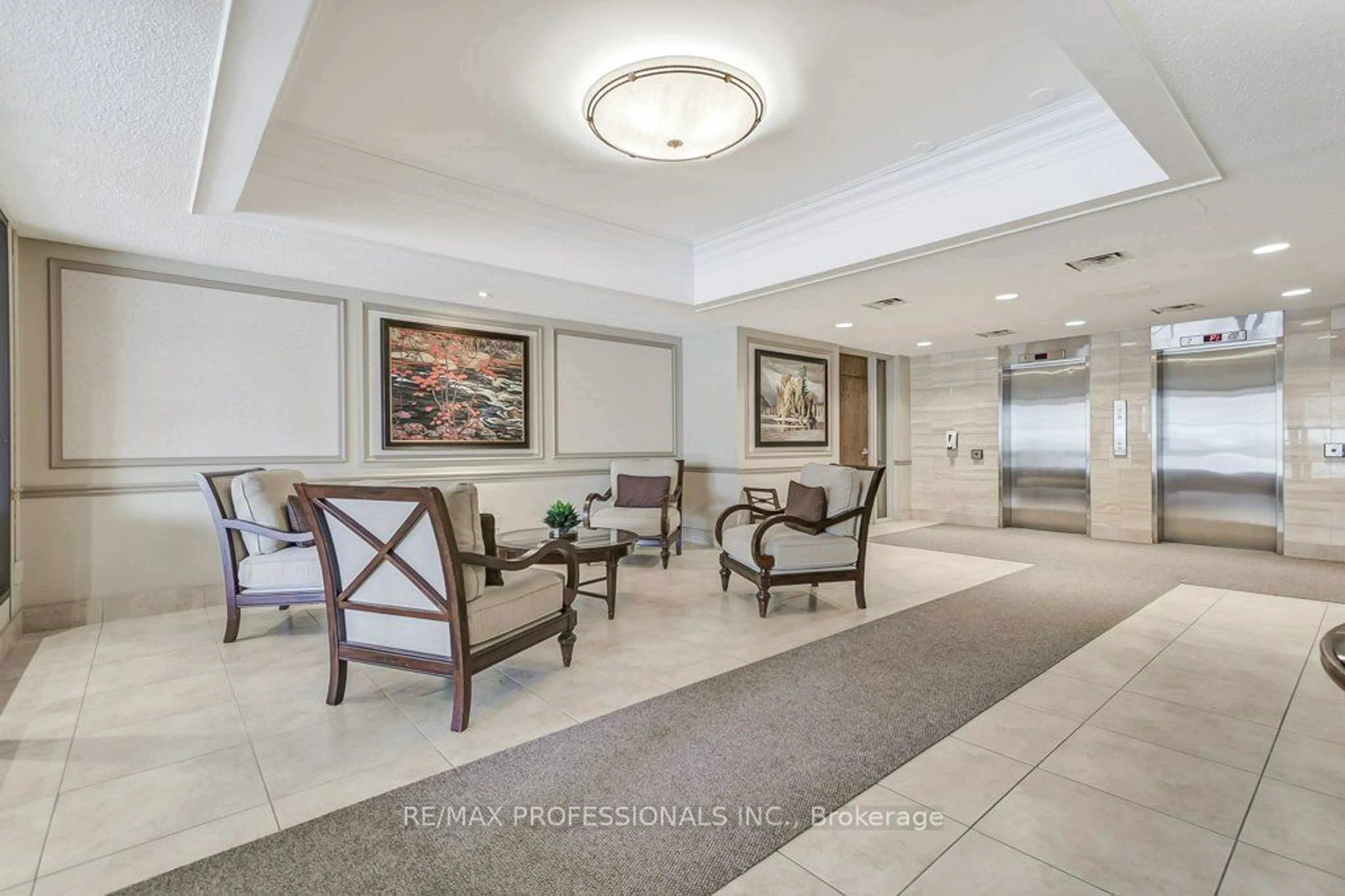 Lobby for 2175 Marine Dr #604, Oakville Ontario L6L 5M5