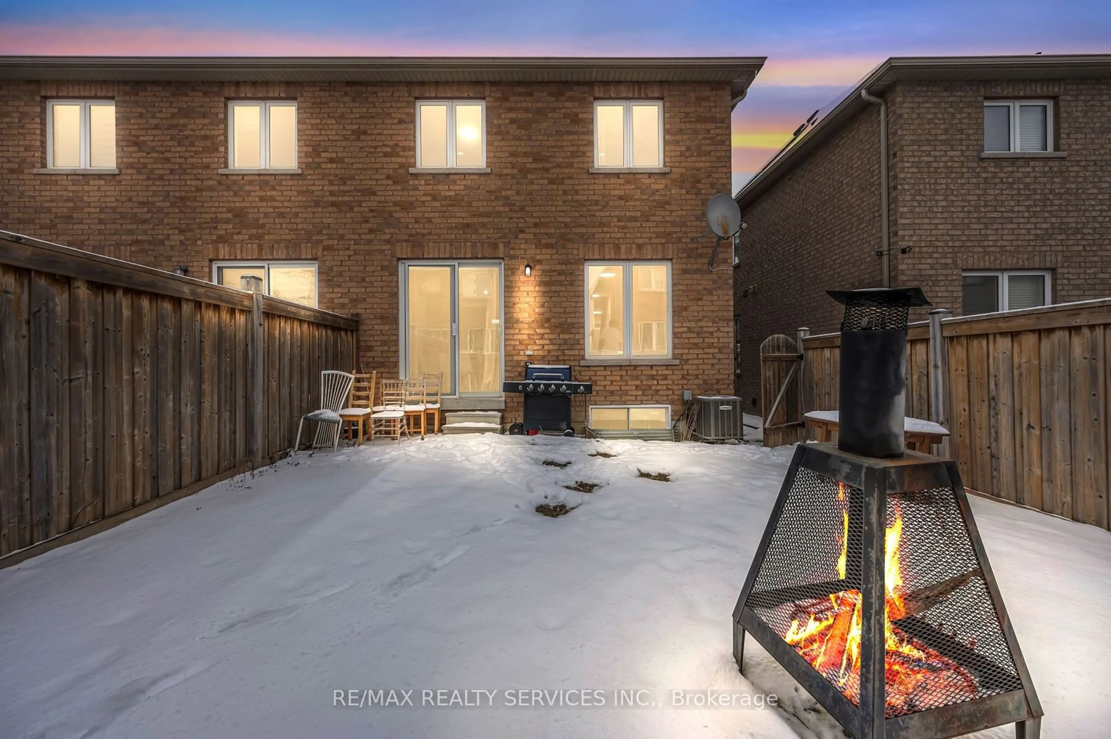 Patio, street for 54 Delambray St, Brampton Ontario L6R 3R2